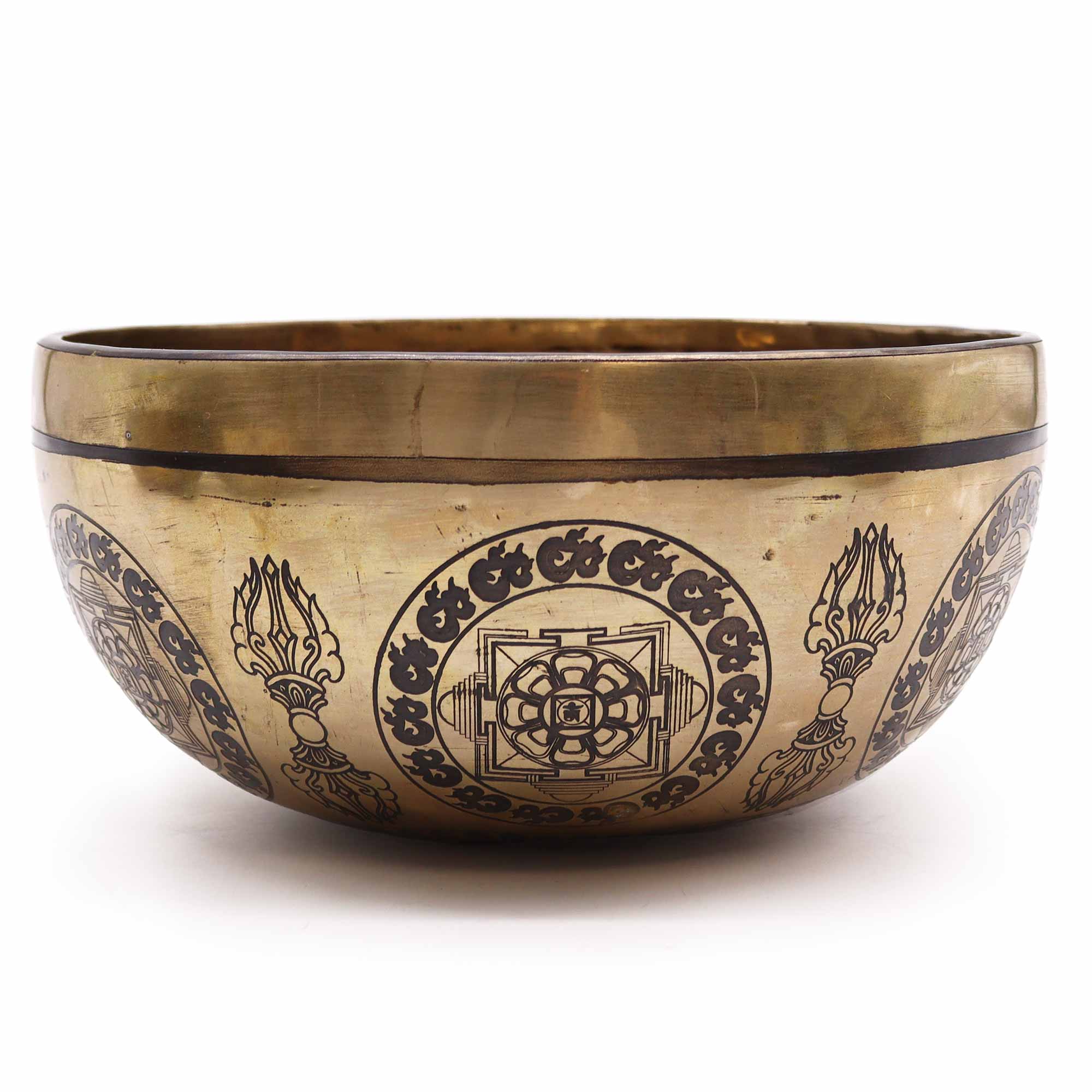 Tibetan Healing Engraved Singing Bowl – Five Buddhas (21cm) - Image 5